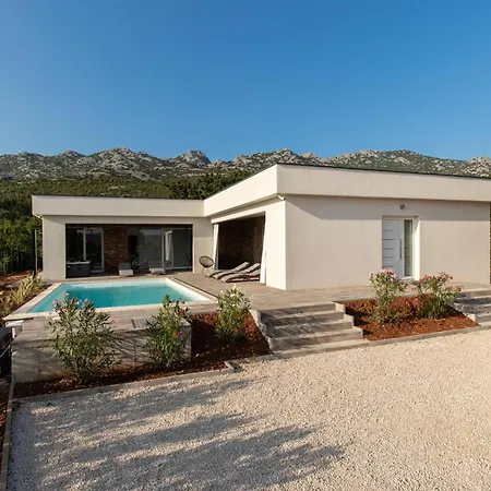 Lovely In With Sauna Holiday home Seline